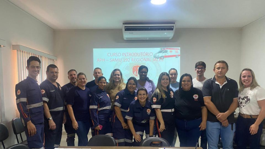 Equipe do SAMU de Urânia participa de treinamento em Atendimento Pré-Hospitalar